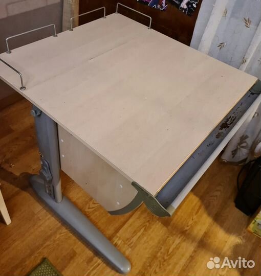 Школьная парта Дэми