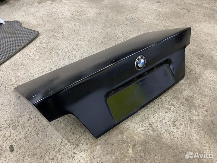 Крышка багажника BMW E36 седан