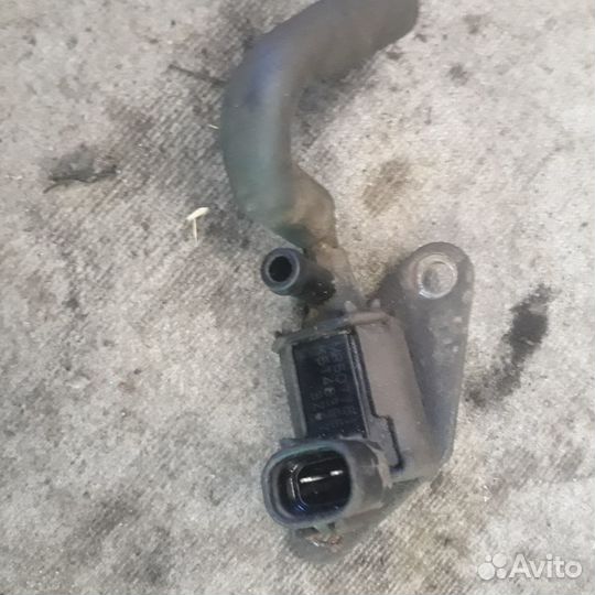 Эл. магнитный клапан абсорбера Мицубиси Лансер 9