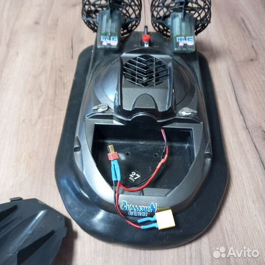 Модель катера на воздушной подушке, р/у