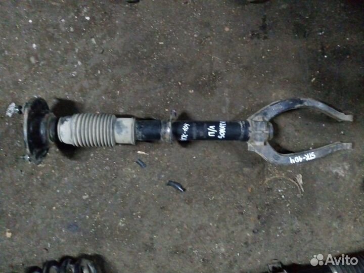 Амортизационная стойка передняя левая в сборе Hyun