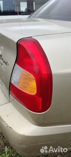 Фонарь задний левый Hyundai Accent G4EC 1.5 2005