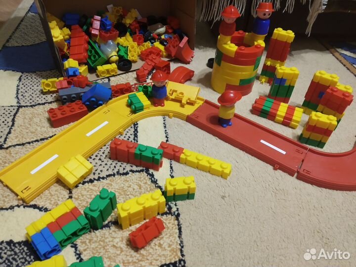 Конструктор сюжетный для ребенка