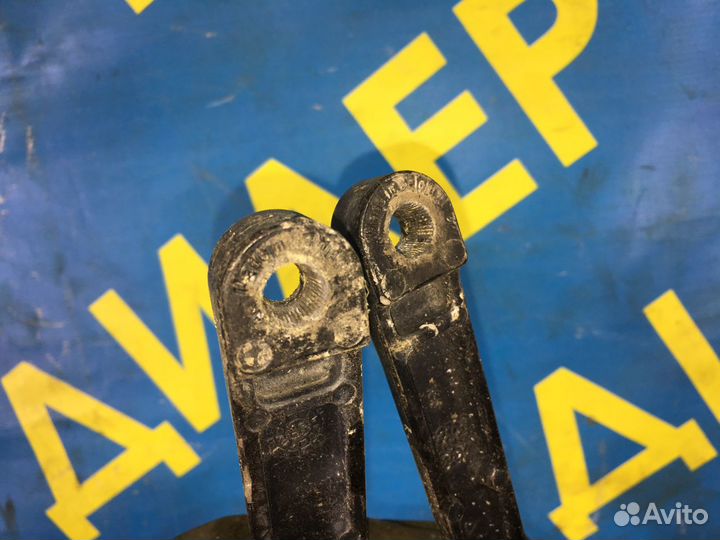 Поводки дворников Opel Omega B