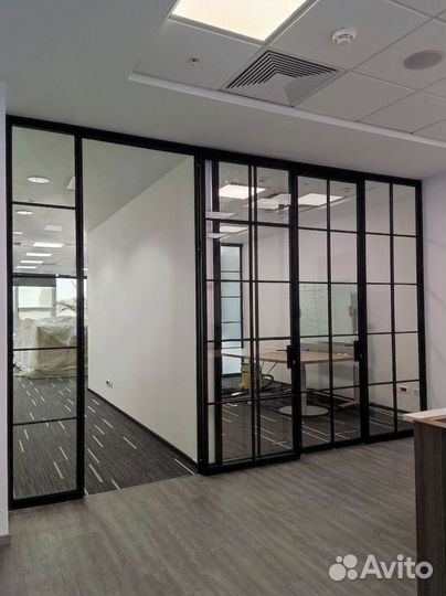 Cтеклянные офисные перегородки