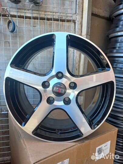 Диски R16 5x114.3 Alcasta M62 BKF