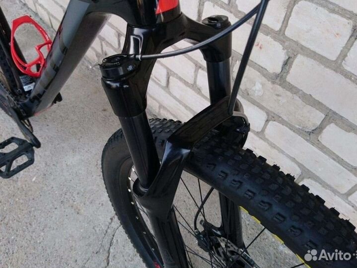 Карбоновый Scott Scale 940