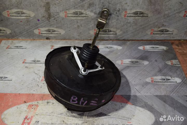 Вакумник тормозной c Subaru Legacy BHE EZ30D