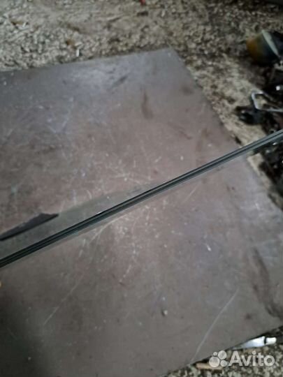 Стекло двери переднее левое BMW F01