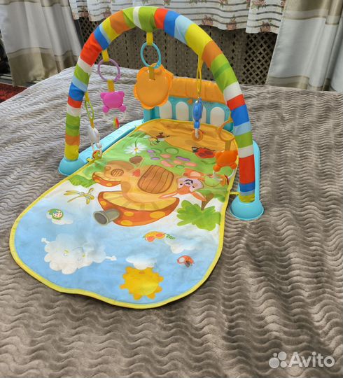 Развивающий коврик с пианино
