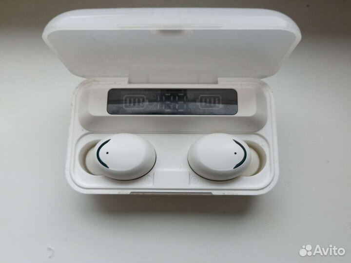 Беспроводные наушники накладные