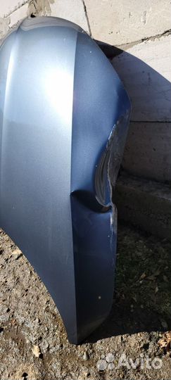 Капот шкода рапид 16г.в. под ремонт