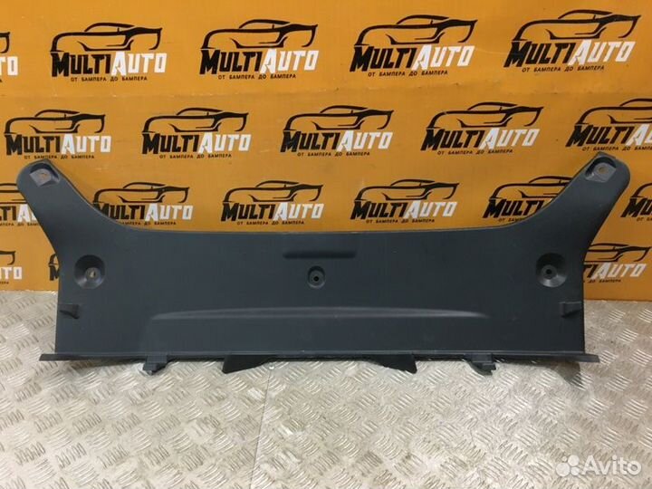 Обшивка крышки багажника Toyota Camry 50 2011-2017