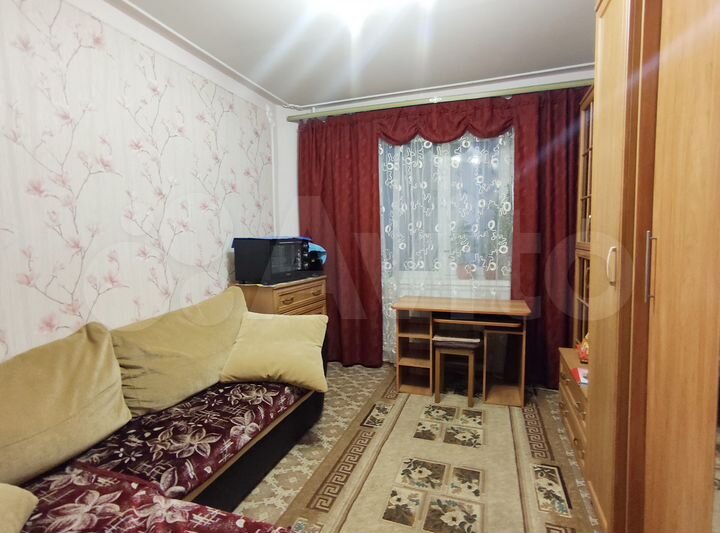 Комната 10,9 м² в 4-к., 3/9 эт.