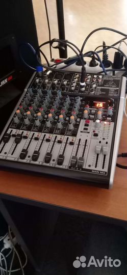 Микшерный пульт behringer xenyx x1204usb