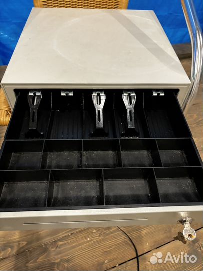 Денежный ящик