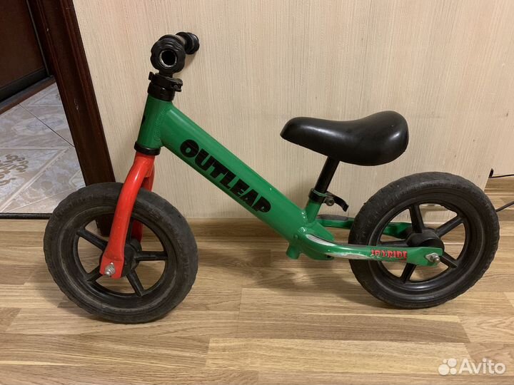 Беговел для малышей от 2 лет