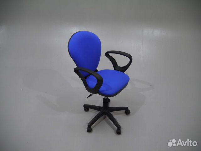 Офисное кресло