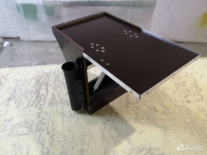 Столик для эхолота