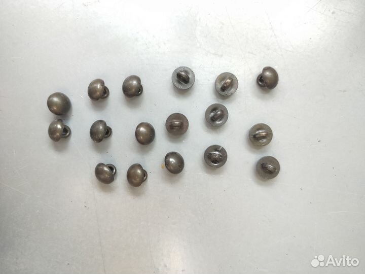 Пуговицы разные