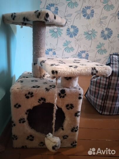 Домик для кошки с когтеточкой