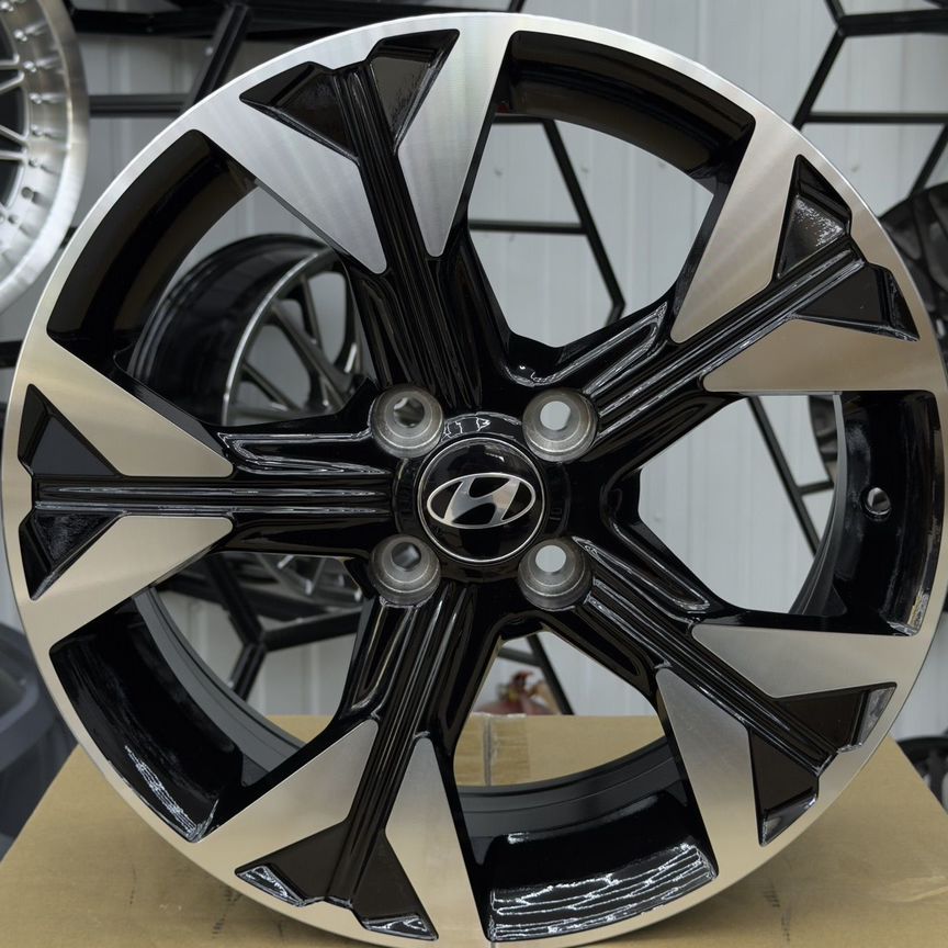 Литые диски Powcan 6.5×R16 4×100