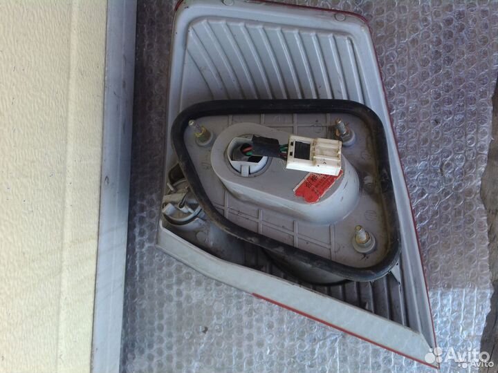 Лифан Бриз задний левый фонарь