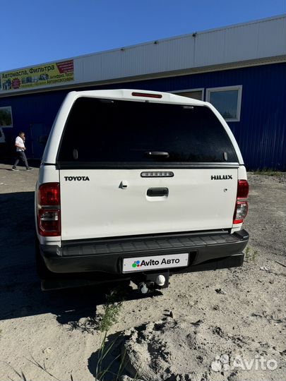 Toyota Hilux 3.0 AT, 2013, 110 000 км