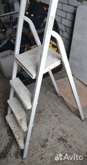 Лестница стремянка