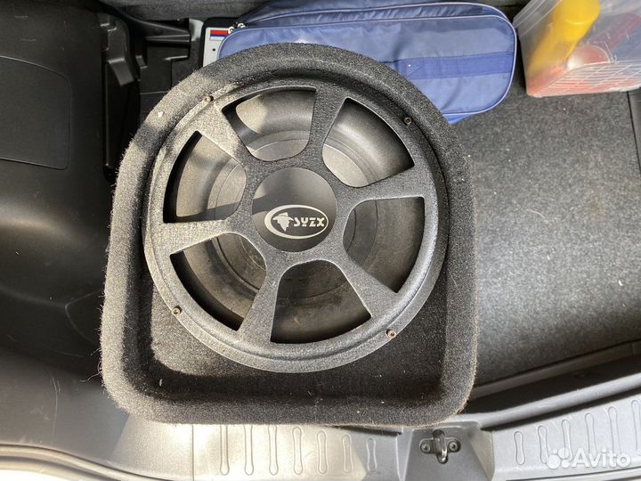 Сабвуфер syzx