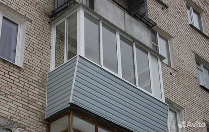 Остекление балконов и лоджий. Отделка балкона