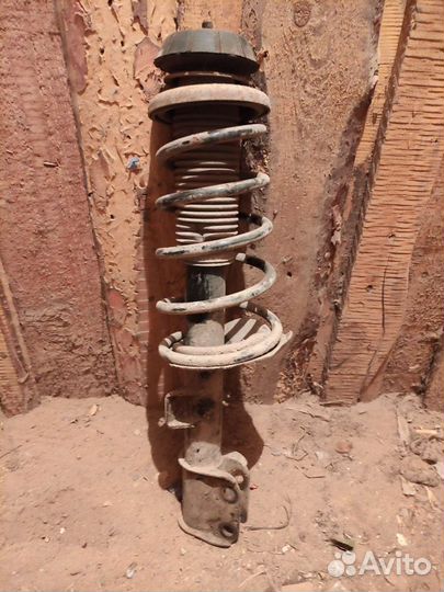 Запчасти на suzuki sx4