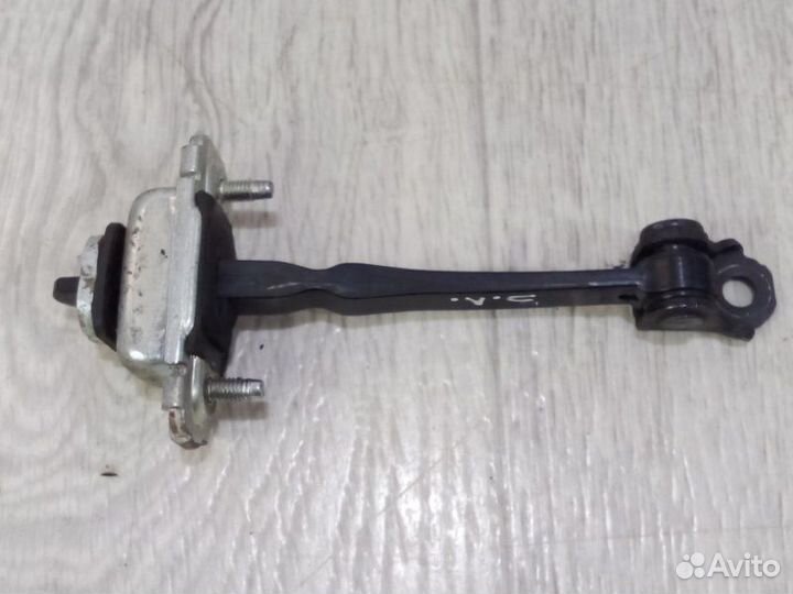 Ограничитель двери задний Chevrolet Cobalt седан