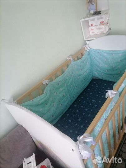 Детская кроватка