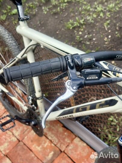 Велосипед GT Avalanche 2.0