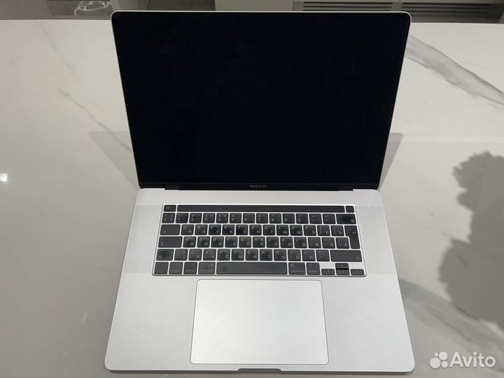 Apple MacBook Pro 16 2019 i9