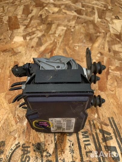 Блок abs Volkswagen Passat B7 2011-2015