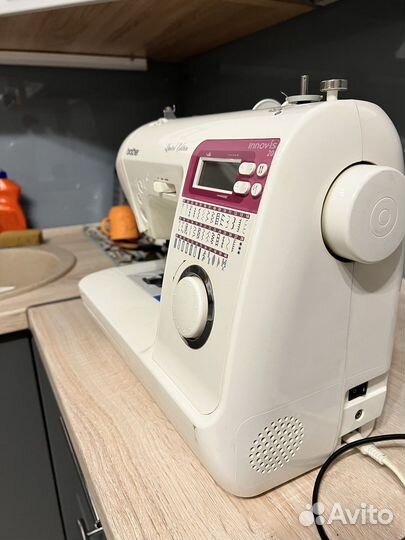 Швейная машинка Brother NV20