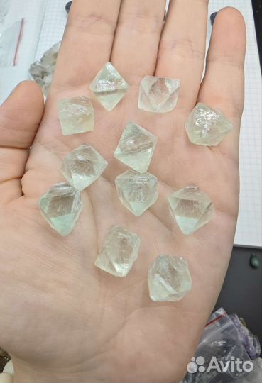 Флюорит зелёный 1 шт