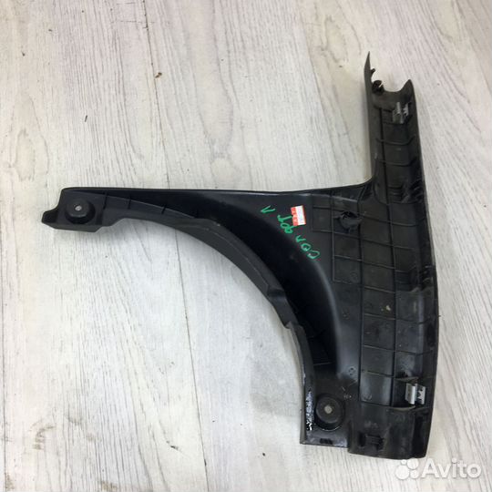 Обшивка салона Hyundai solaris Лев