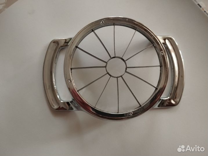 Нож для резки яблок