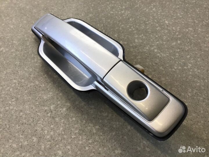 Ручка двери передней наружная левая Ssang Yong Kyr