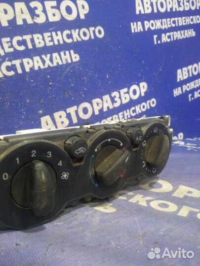 Блок управления печкой Ford Focus 2 седан 2006