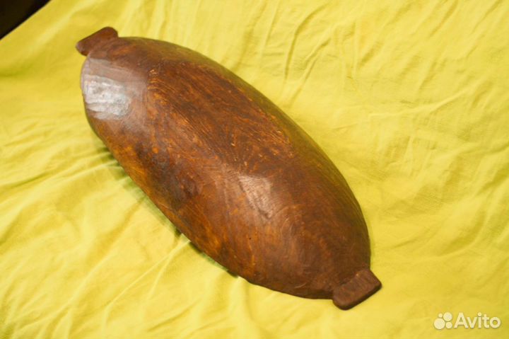 Старинное деревянное корыто для теста