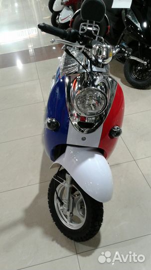 Скутер Vento Retro 49.0CC Франция (фактически 150)