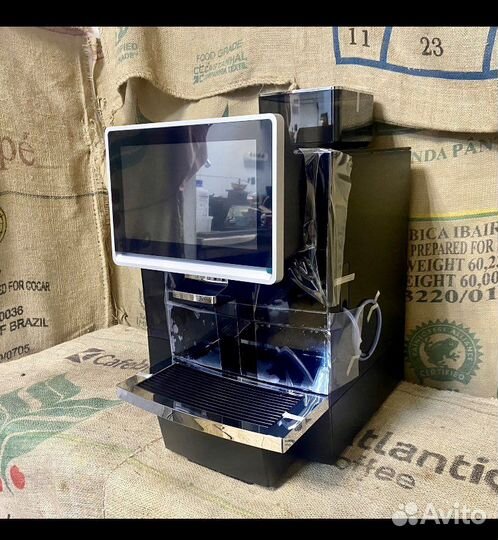 Кофемашина новая