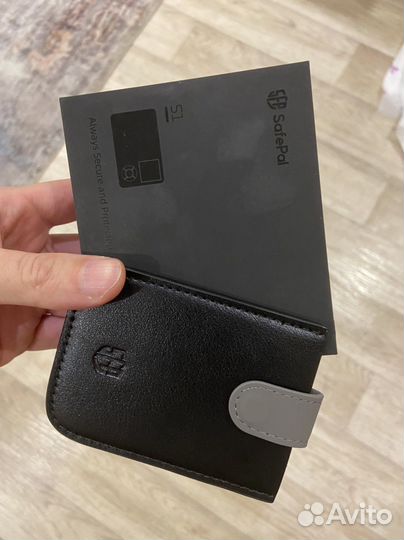 Электронный кошелёк SafePal S1