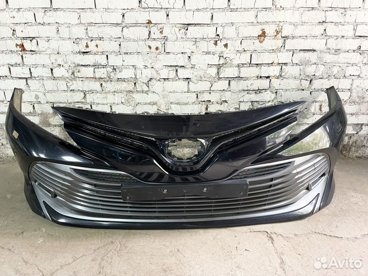 Бампер передний Toyota Camry V70 оригинал