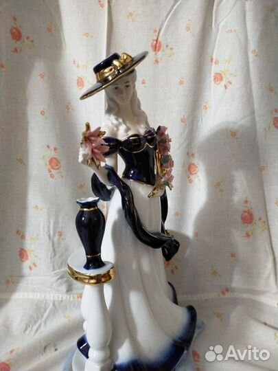 Статуэтка коллекционная, подставка для свечей