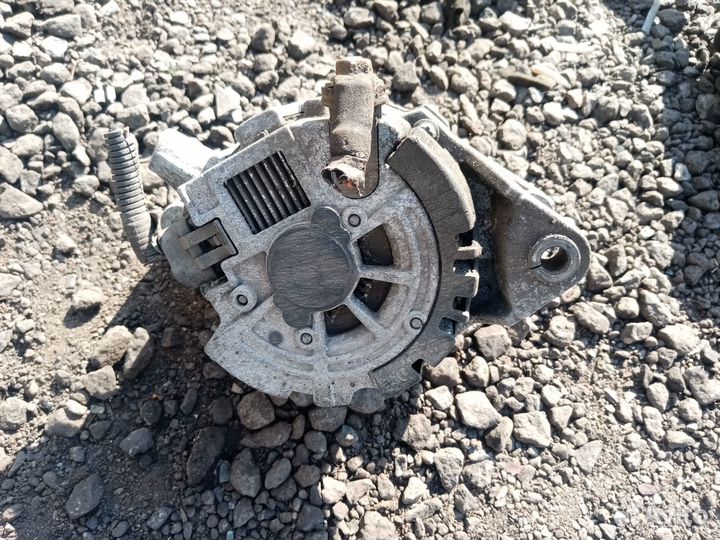 Генератор на Шевроле Эванда 2006г